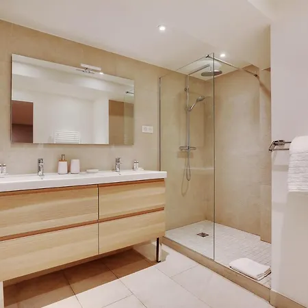 Apartment Spacious - 4br-10p - Place De La Republique Paris